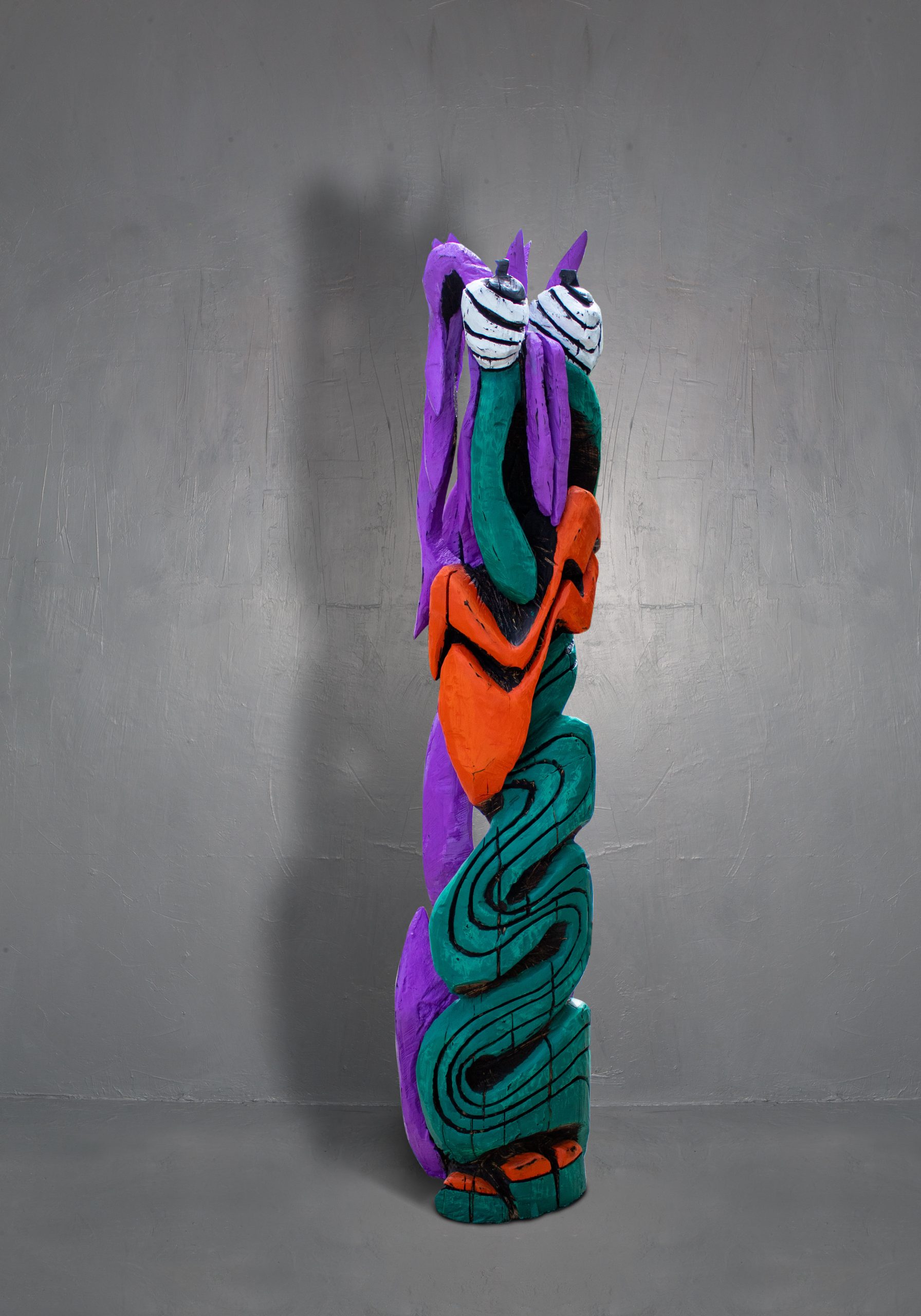 ADALBERT, DER NACHT- SCHRECK DER STUTTGARTER PARTYSZENE, KENNT DAS SCHON. EIN BLICK IN DEN MORGENDLICHEN SPIEGEL UND EINE VÖLLIG VERGNÜLPFTE PERSON SCHAUT ZURÜCK.